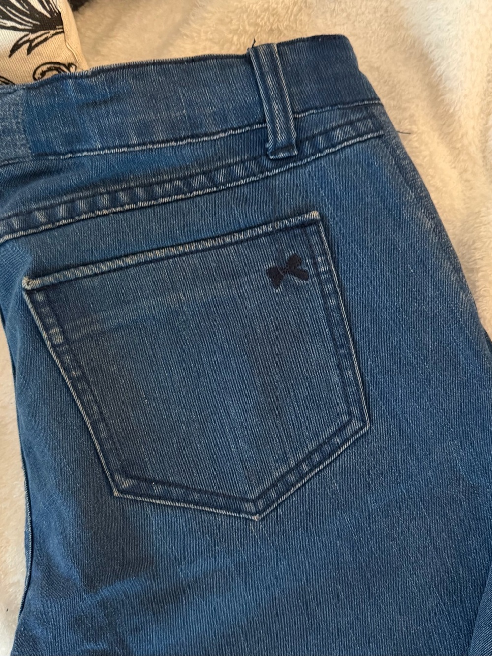 ⋆.Tommy girl Demi jeans w/ bow accent <3